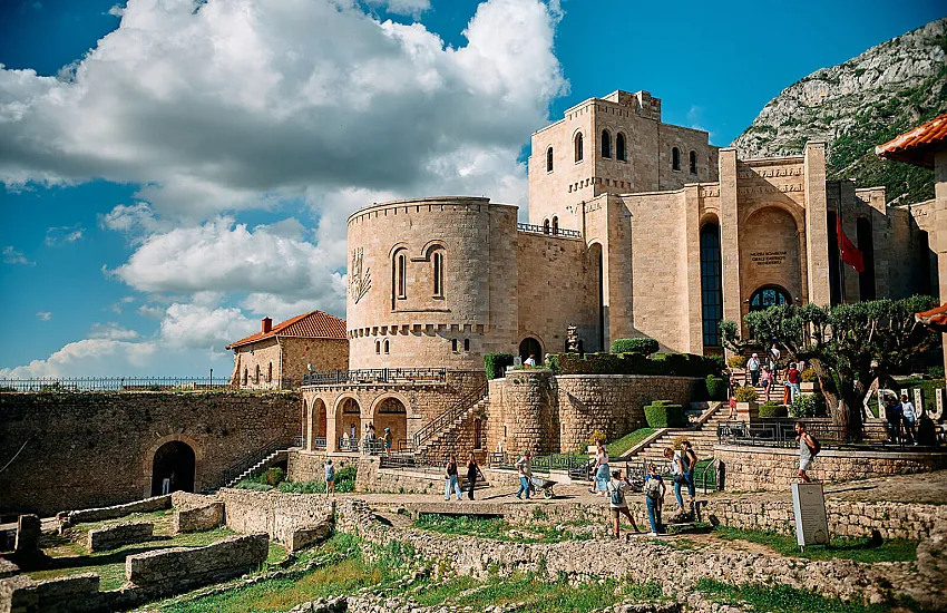 Discover Albania with a Polish Tour Guide: Hidden Gems, Local Stories, and the Best Excursions