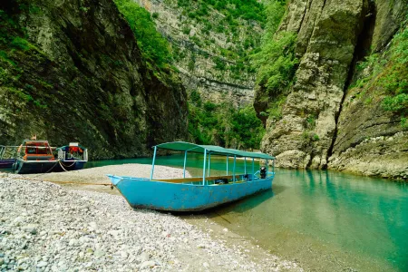 Discover Albania with a Polish Tour Guide: Hidden Gems, Local Stories, and the Best Excursions